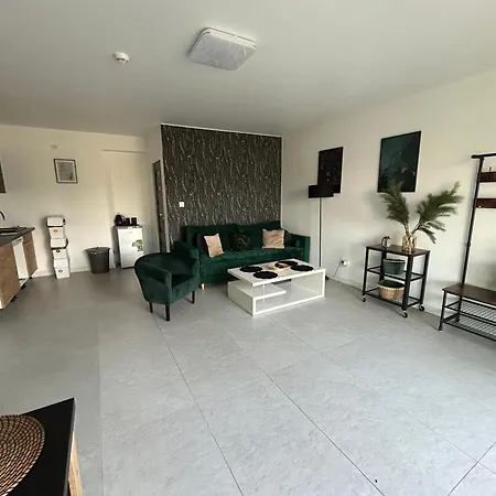 아파트 Koniec Swiata Stare Sady *